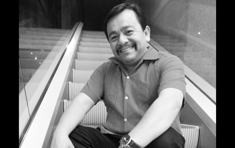 Al lado del actor Joaquín Cosío, Silverio Palacios se prepara para regresar a los escenarios. A. CAMACHO  /