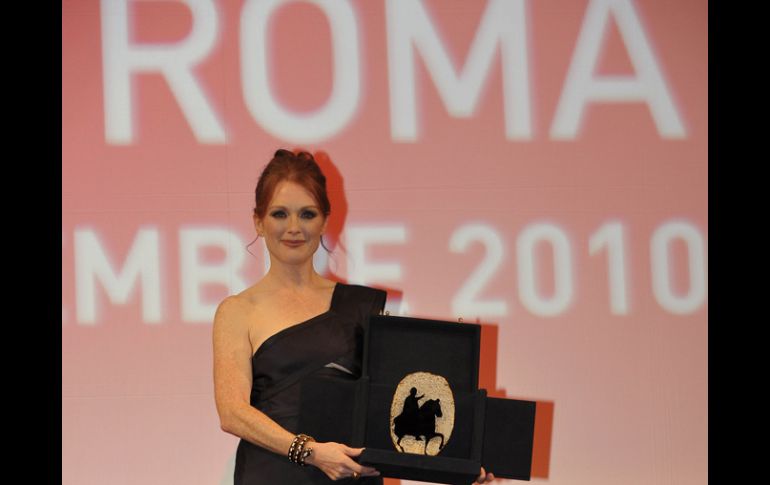 La actriz dedicó el premio a los actores, directores y guionistas con los que ha trabajado. AP  /