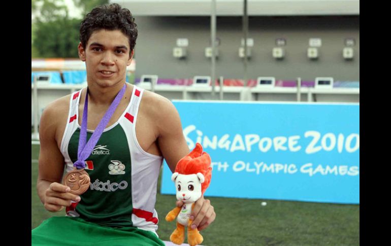 Abraham Camacho durante la olimpiada juvenil 2010 celebrada en Singapu. MEXSPORT  /