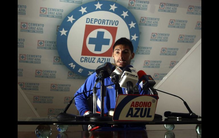 Yosgart Gutierrez, cancerbero del CruzAzul, durante una conferencia de prensa. MEXSPORT  /