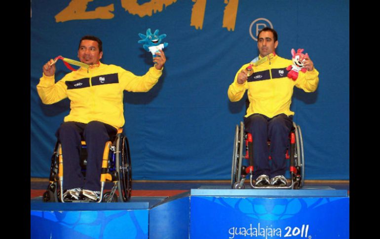 Los brasileños Invanildo Pessoa, medalla de plata y Ezequiel Babes, medalla de oro. MEXSPORT  /
