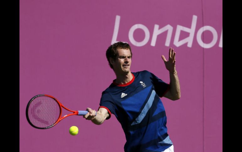 Andy Murray (en imagen), Federer y otras estrellas se hospedarán en las cercanías de All England Club para evitar tráfico. REUTERS  /