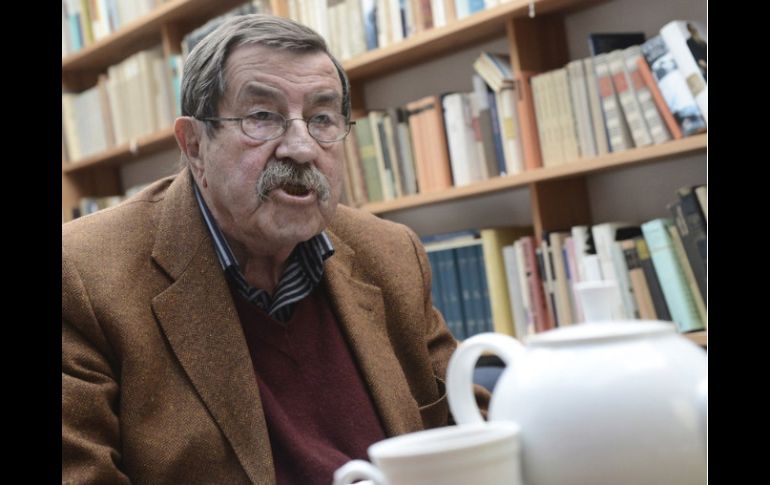 A pesar de todo, Günter Grass continúa siendo un modelo para muchos dentro y fuera de Alemania. ARCHIVO  /