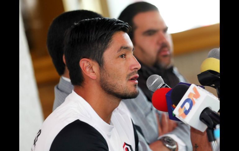 El centrocampista chileno fue presentado hoy como el último refuerzo rojinegro. EL INFORMADOR /