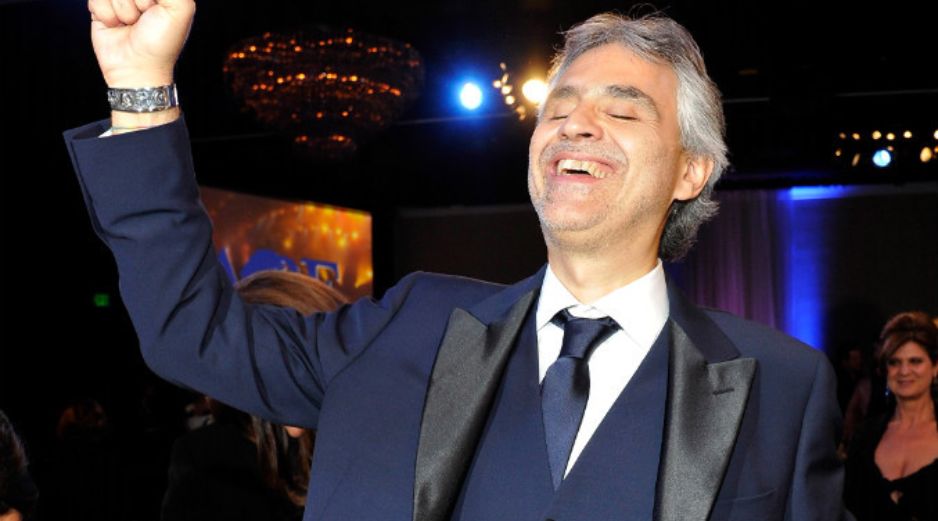 En el disco, Bocelli canta en seis idiomas. ARCHIVO /