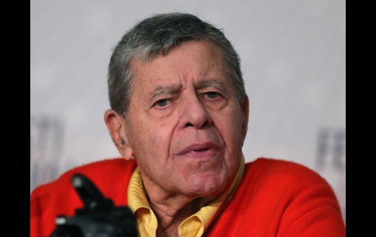 Con 87 años, energía, humor, chispa e inesperadas ocurrencias, Jerry Lewis hizo su aparición en Cannes. AFP /