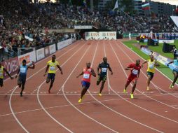 Tyson Gay llega a la meta en la pista de Lausana. AP /