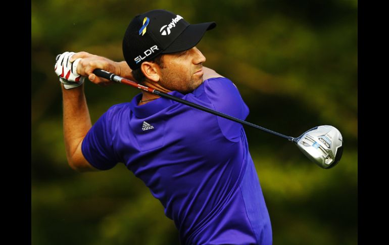 García acumula 194 golpes luego de tres recorridos. AFP /