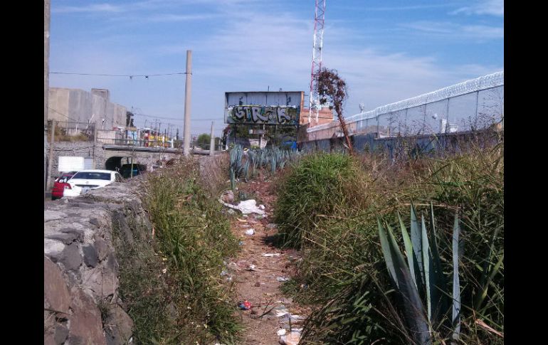 Los hombres dormían en un callejón sobre 8 de Julio.  /