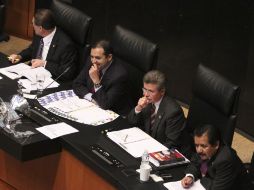 Senadores debatirán si es válido que en comisiones se discuta un proyecto de dictamen en lo particular, entre otros puntos. ARCHIVO /