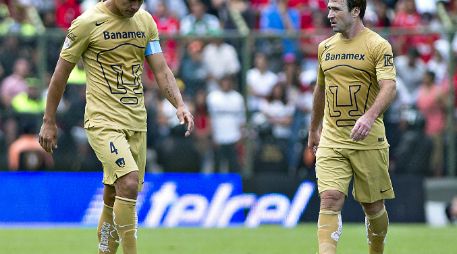 Ante Toluca y Chivas, los capitalinos cayeron pese a jugar con 11 y sus rivales con 10. MEXSPORT /