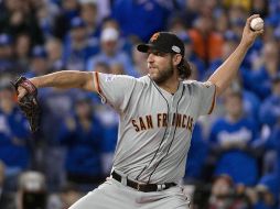 Madison Bumgarner se lucio en el último partido y llevó a Gigantes al título. AP / J.Villegas