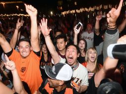 Miles de personas salieron a las calles para festejar la victoria de la Serie Mundial. AP / N. Berger