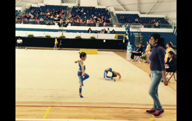 Las gimnastas y sus familias darán muestra de sus habilidades durante el sábado 13 y domingo 14 de diciembre. TWITTER / @CODEJALISCO