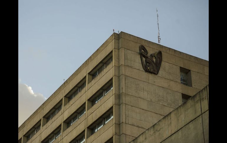 Trabajadores del IMSS protestan esta tarde por atropello de derechos laborales. EL INFORMADOR / ARCHIVO