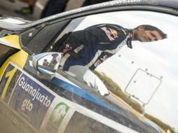 Ogier lleva un tiempo de tres horas 33:27.4 minutos en la general, con una ventaja de 1:15.2 minutos. EFE /