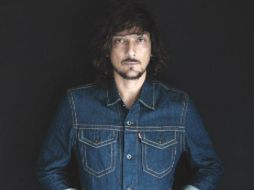 Larregui muestra inconformidad en las redes sociales contra el proyecto 'Mexrrisey'. TWITTER / @LeonBenLarregui