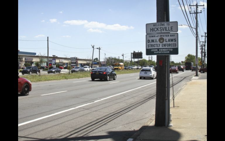 El Senado y la Asamblea estatal necesitan aprobar la iniciativa para cambiar el nombre del tramo de la autopista en Hicksville. AP / M. Balsamo