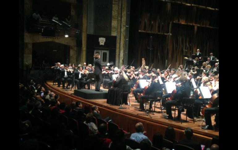 La Orquesta Filarmónica de Londres se presentará este día en la Plaza de la Victoria en Puebla. TWITTER / @bellasartesinba