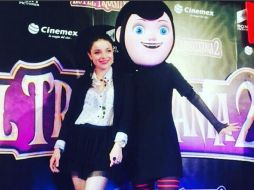 Violeta Isfel. La actriz da vida a  'Mavis', mamá de 'Dennis'; quien es hijo de 'Drácula'. INSTAGRAM / violetaisfel