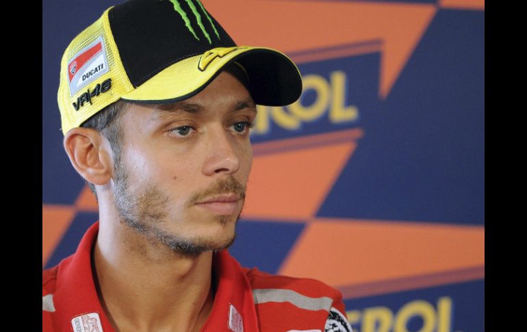 Valentino Rossi saldrá último en la carrera en que se juega el título mundial. EFE / ARCHIVO