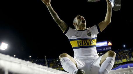 Carlos Tévez fungirá de nuevo como el líder Xeneize. AP / ARCHIVO