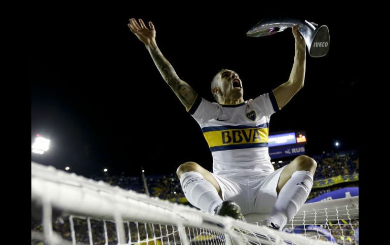 Carlos Tévez fungirá de nuevo como el líder Xeneize. AP / ARCHIVO