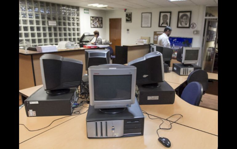 En las oficinas del Congreso hay 244 computadoras que 'adornan' los escritorios, pues son tan viejas que ya no se pueden utilizar. EL INFORMADOR / R. Tamayo