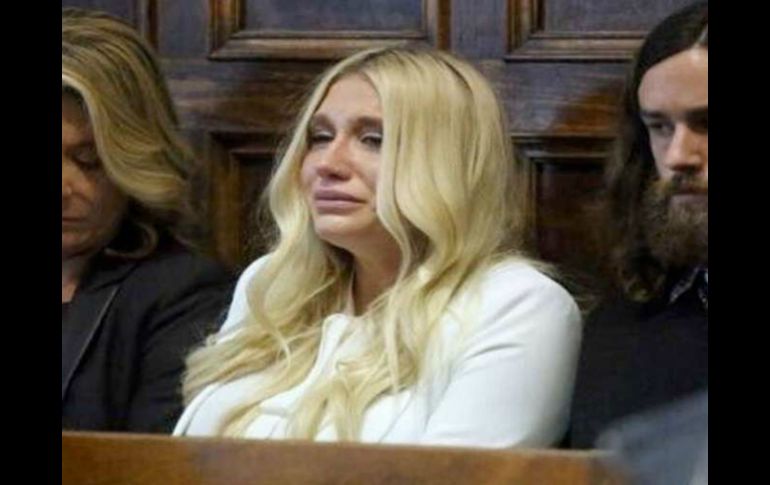 Kesha libra una batalla legal para abandonar un contrato con Dr. Luke, al que acusa de agresión sexual. ESPECIAL / ARCHIVO
