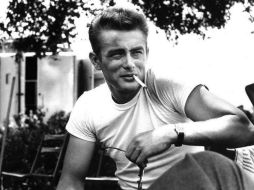 La vida de James Dean continúa en boca de todos, gracias a la publicación de su biografía no autorizada. ESPECIAL /