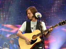 El artista recuerda que se dejó llevar y por intuición y corazón decidió componer canciones. NTX / ARCHIVO