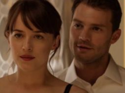 Christian Grey y Anastasia Steele están listos para revivir su historia de amor en la cinta. YOUTUBE / universalpicturesmx