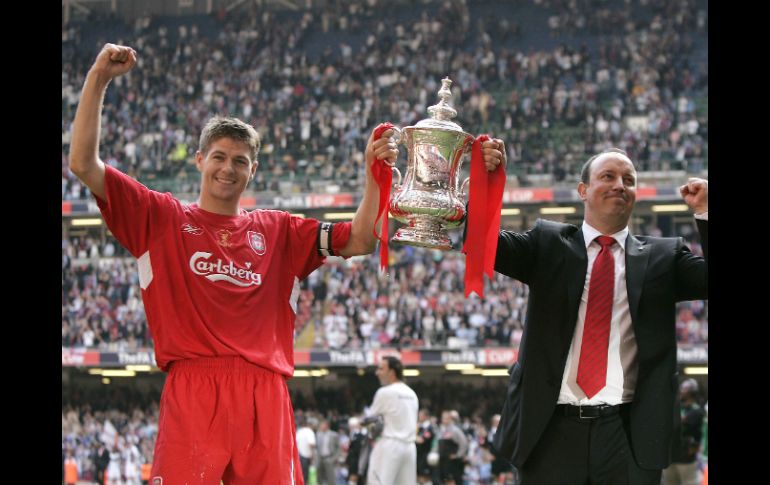 Con Liverpool consiguió una gran cantidad de trofeos, entre ellos, el título de la Champions League de 2005. AP / M. Dunham