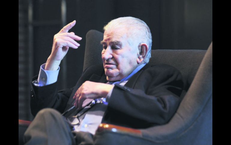 El escritor inauguró el Salón de Poesía el día de ayer. EL INFORMADOR / P. Franco