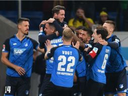 Los jugadores del Hoffenheim celebran uno de los tantos de la noche. EFE / U. Anspach