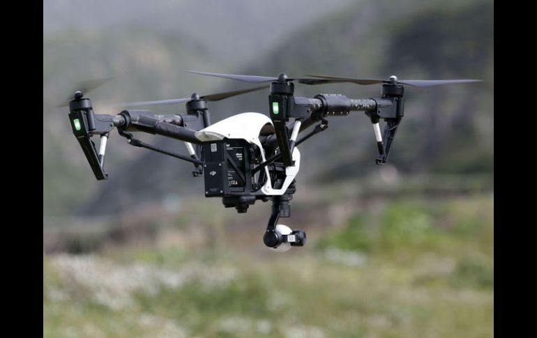 En diciembre de 2016 salieron a la venta estos primeros drones 'made in Spain', que se caracterizan por la adaptabilidad de sus brazos. AP / ARCHIVO