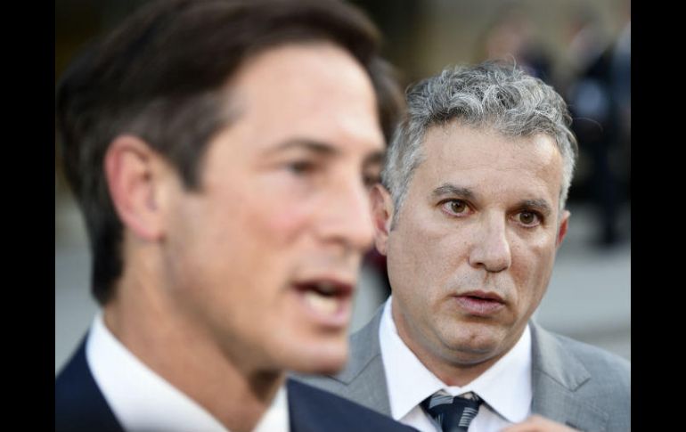 Jonathan Todd (d) deberá abonar 8.65 millones como indemnización total. AP / C. Pizzello