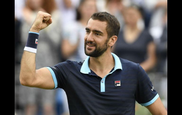 Cilic celebra la victoria en el torneo londinense. EFE / W. Oliver