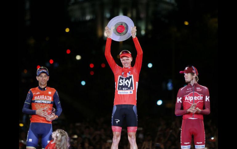Froome supera el 'trauma' de la Vuelta luego de tres segundos puestos. AP / F. Seco