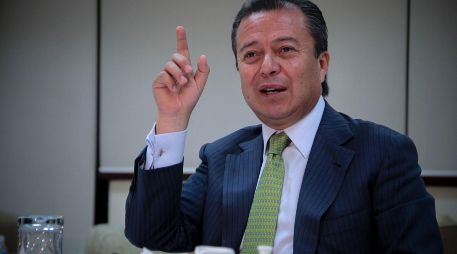 César Camacho dijo que algunos diputados abusaron del fondo para solicitar a presidentes municipales un porcentaje de los recursos.