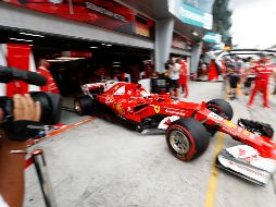 Los mecánicos cambiaron el motor de combustión y del MGU-H del monoplaza, pero la eliminación fue inminente. AP E. To