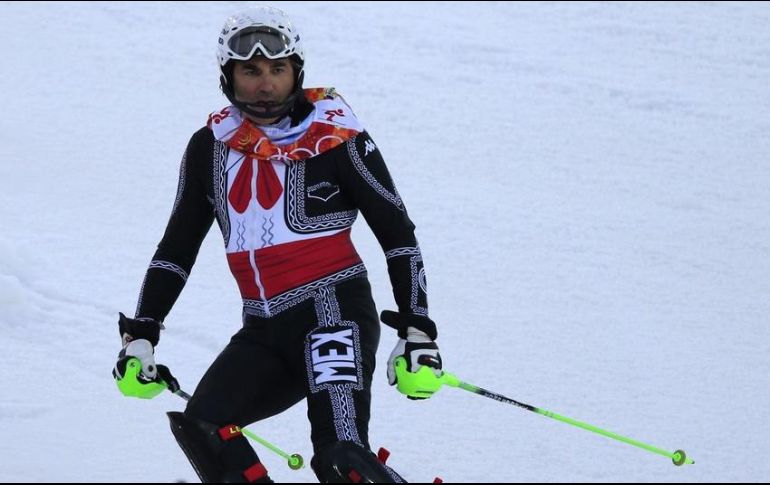 Von Hohenlohe termina su carrera en los Juegos de Sochi 2014 ya con 56 años de edad. AFP / ARCHIVO