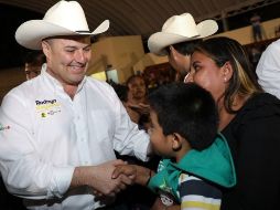 Gayosso agradeció el apoyo a los militantes perredistas y reconoció la unidad que permite al partido estar más fuerte que nunca. TWITTER/@rodrigogayossoc