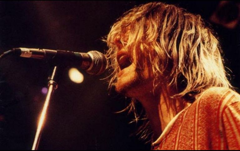 Cobain y Courtney Love fueron pareja entre 1992 y 1994. Se convirtieron en padres de una niña llamada Frances Bean. EL INFORMADOR / ARCHIVO