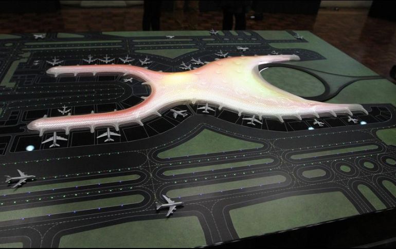 La Cámara Nacional de Aerotransportes sostiene que echar a andar el proyecto del Nuevo Aeropuerto generaría pérdidas financieras para las aerolíneas nacionales. NOTIMEX / ARCHIVO