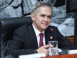 De acuerdo con el mandatario, se trata de un servicio que tiene como objetivo trasladar toda la carga de pasaje mayor del actual Aeropuerto de la CDMX hacia la zona centro. TWITTER / @ManceraMiguelMX