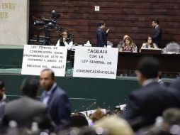 Según la petición, dicha Ley sólo simula el cumplimiento de la sentencia histórica de la Suprema Corte de Justicia, lograda por la organización civil Artículo 19 y Fundar, que los obliga a combatir el problema de publicidad antes del 30 de abril. TWITTER/ @article19mex