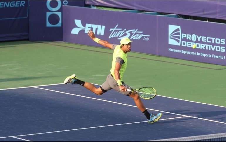 el salvadoreño Marcelo Arévalo venció al australiano John Patrick Smith y con ello logró su pase a la semifinal. EL INFORMADOR / A. Camacho