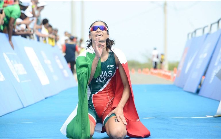La jalisciense es la reina del triatlón en Barranquilla 2018, pues este miércoles culminó su prueba en un tiempo final de dos horas con ocho minutos y 38 segundos. ESPECIAL / Code