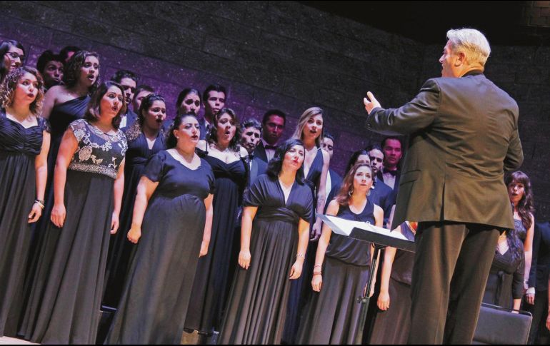 Fundado en julio de 2002, el grupo coral municipal de Zapopan está bajo la batuta del maestro Timothy G. Ruff Welch. CORTESÍA